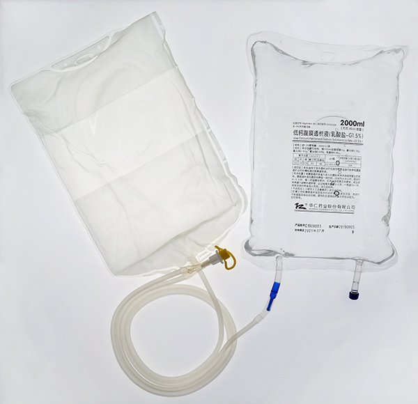 6月17日，公司腹膜透析液在北京隆重上市。7月22日，公司腹膜透析液产品实现首次批量发货。